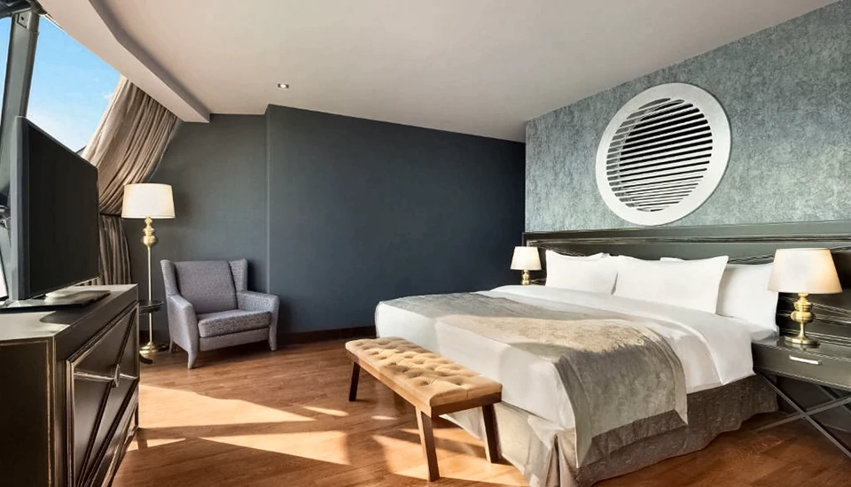 هتل ویندهام گرند تفلیس